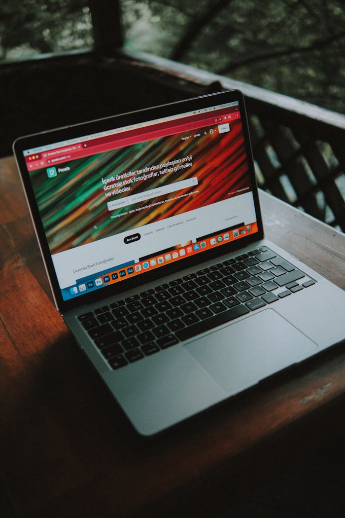 footer-01